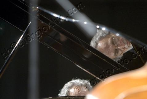 Luis Bacalov Piano