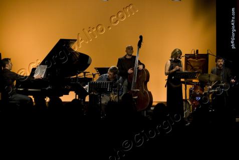 Lucilla Giagnoni & Fabrizo Bosso Quartet 